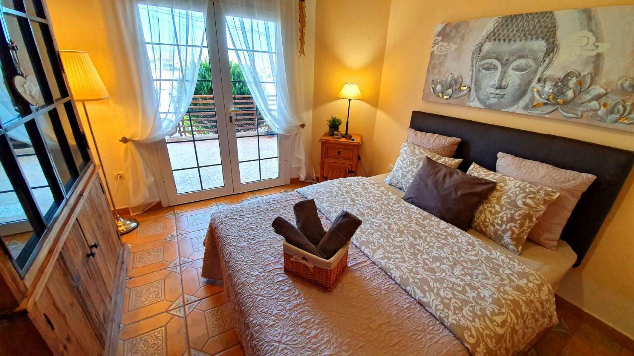 Ferienhaus Casa Blanca - Tarajalejo - Glasfaserinternet - Meerblick Eksteriør billede