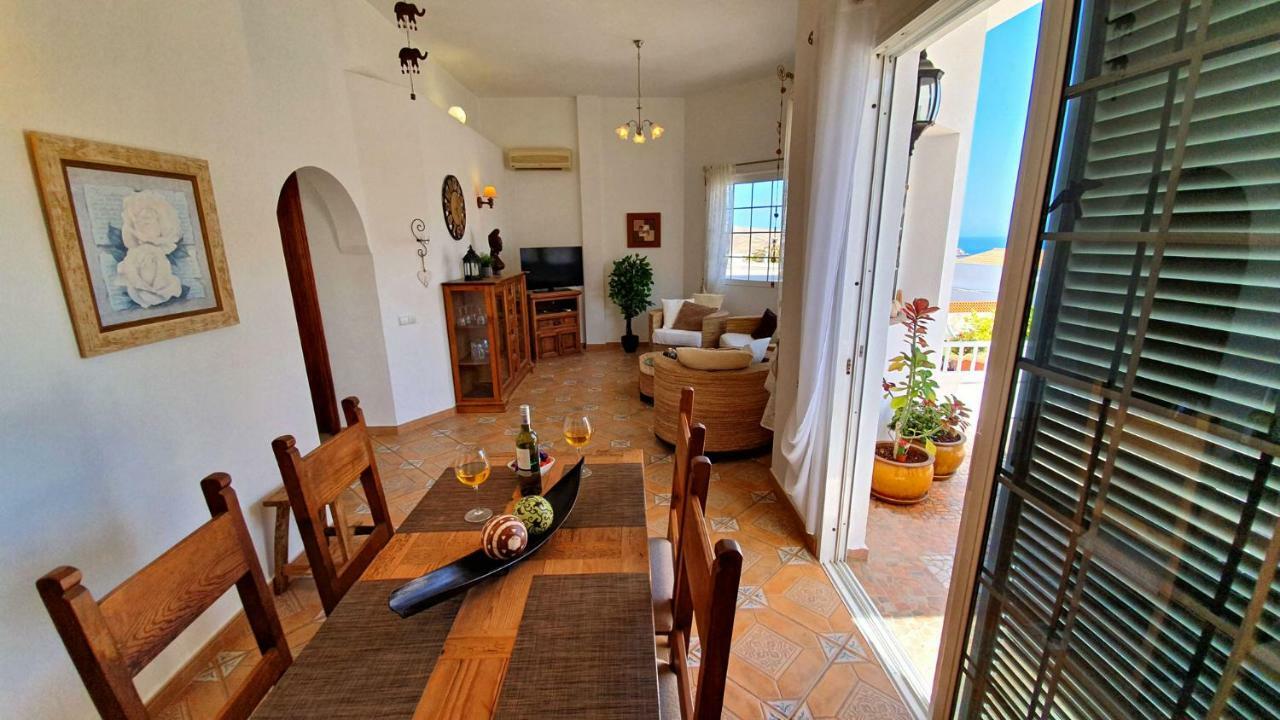 Ferienhaus Casa Blanca - Tarajalejo - Glasfaserinternet - Meerblick Eksteriør billede