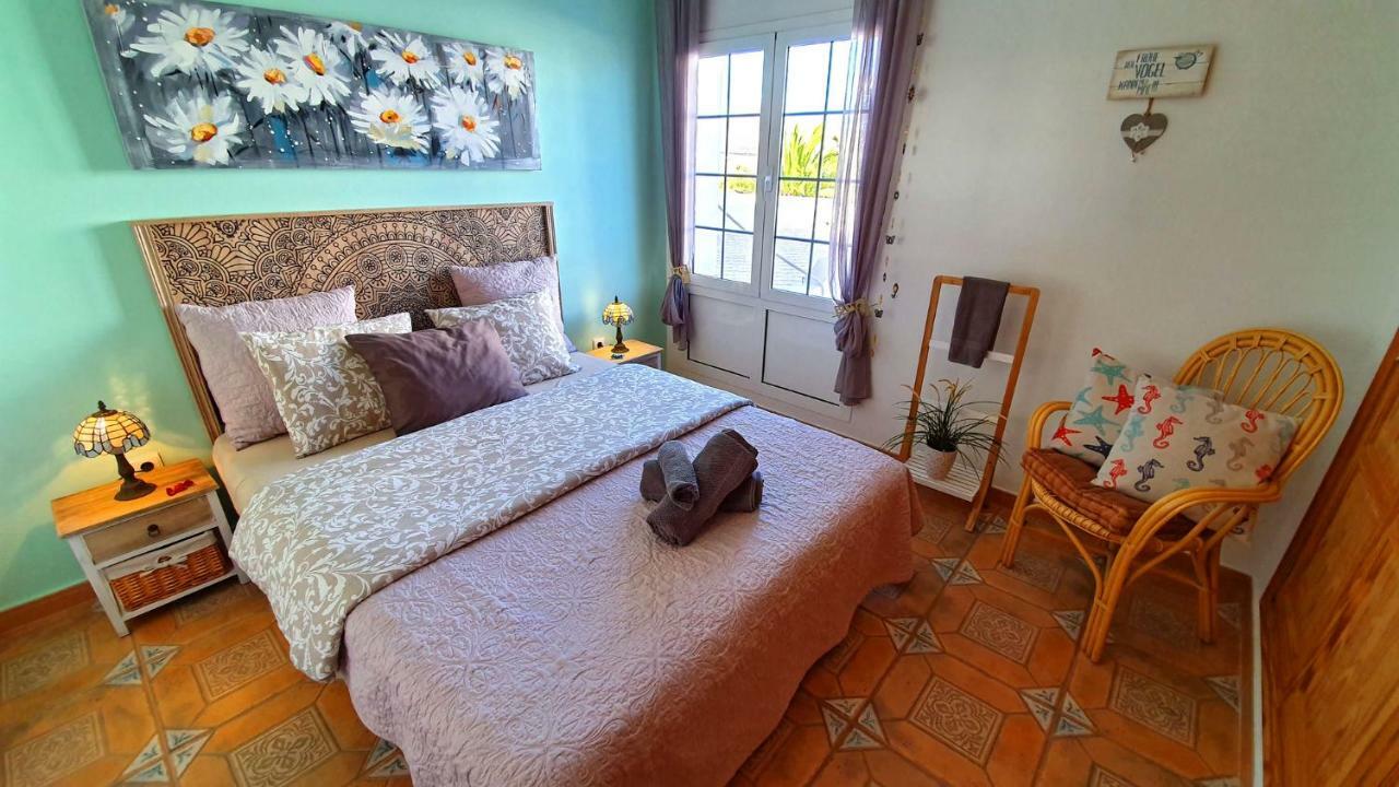Ferienhaus Casa Blanca - Tarajalejo - Glasfaserinternet - Meerblick Eksteriør billede