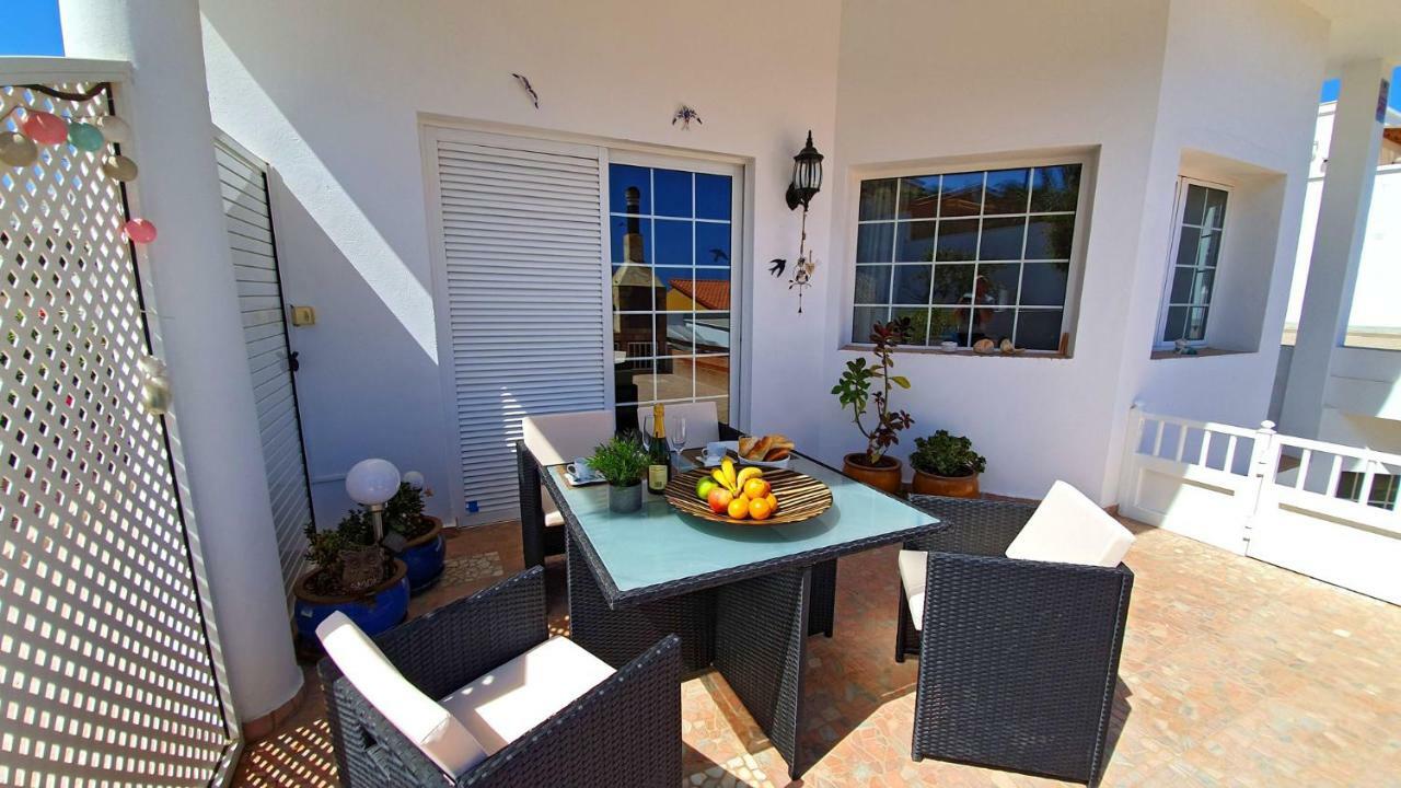 Ferienhaus Casa Blanca - Tarajalejo - Glasfaserinternet - Meerblick Eksteriør billede